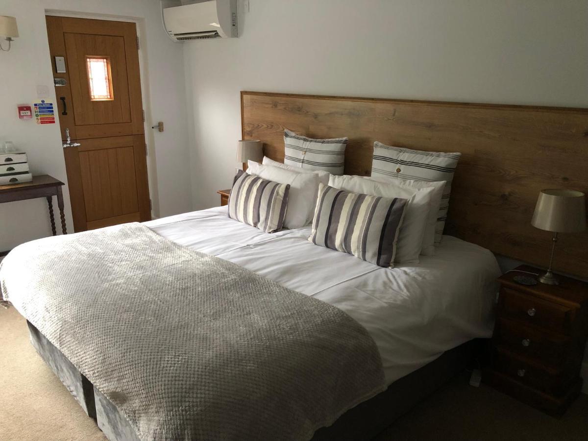 The Mill At Glynhir Bed & Breakfast แอมมันฟอร์ด ภายนอก รูปภาพ